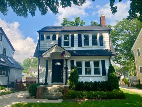 703 S Gainsborough Ave, Royal Oak, MI 48067