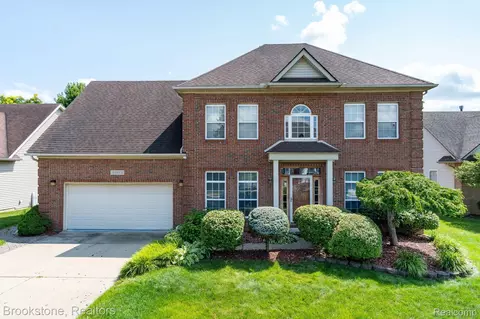 34672 Rosebud Ln, Richmond, MI 48062
