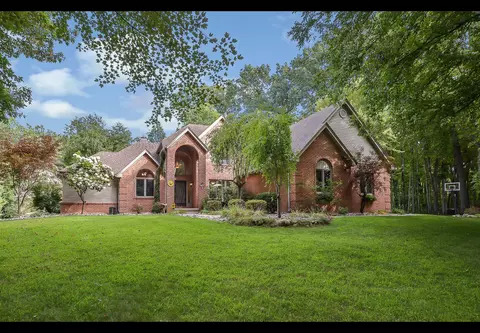 9620 Pamela Dr, Bedford, MI 48182