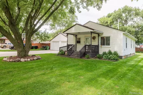 2165 Howe St, Shelby Township, MI 48317
