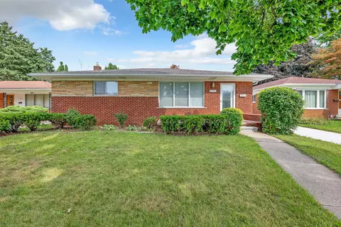 14382 Winston, Redford, MI 48239