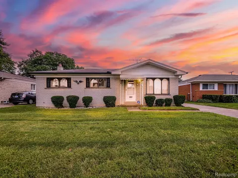 14144 Martin Rd, Warren, MI 48088