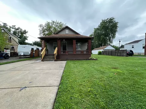 25821 Peter Kaltz Rd, Warren, MI 48091