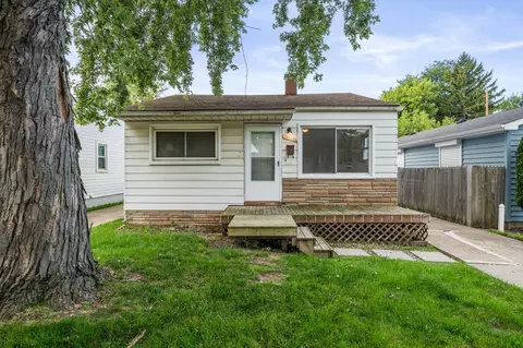 11108 Republic Ave, Warren, MI 48089