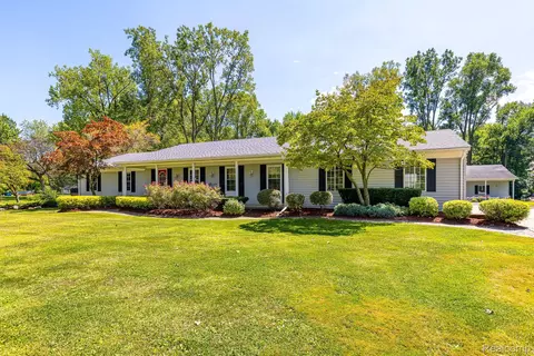 24050 24 Mile Rd, Macomb, MI 48042