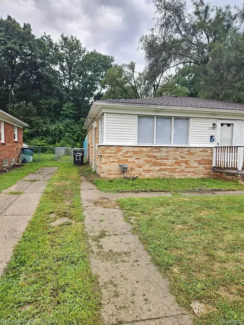 2188 Stieber St, Westland, MI 48186