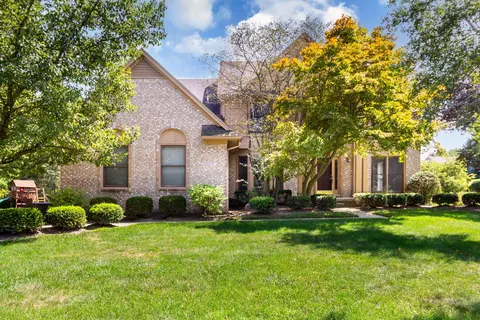 7225 Aaronway Dr, West Bloomfield, MI 48324