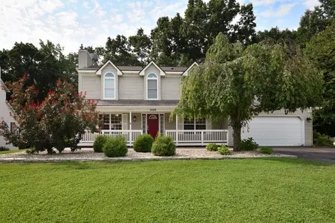 2489 Trinity Ct, Oxford, MI 48371