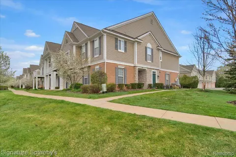 1187 Alameda Blvd, Troy, MI 48085