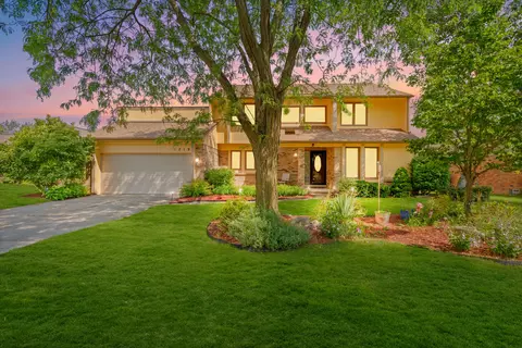 1219 Judy Dr, Troy, MI 48083