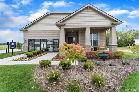 47615 Fowler Creek Dr, Canton, MI 48188