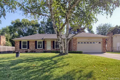 5111 Olde Saybrooke Rd, Grand Blanc, MI 48439