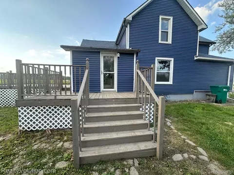 2255 N Van Dyke Rd, Goodland, MI 48444