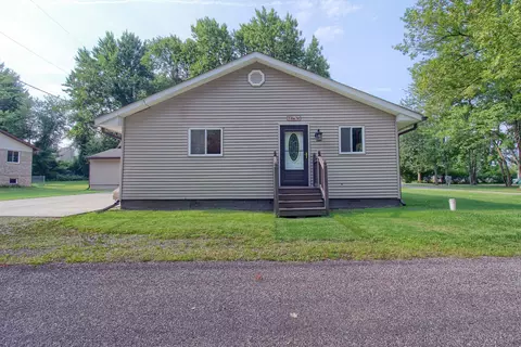 210 Herman St, Novi, MI 48377