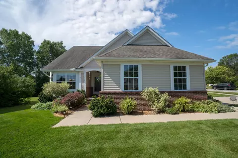 7427 Lake St, Dexter, MI 48130
