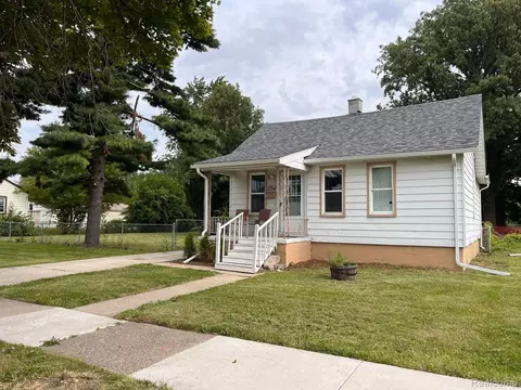 1764 Warwick Ave, Lincoln Park, MI 48146