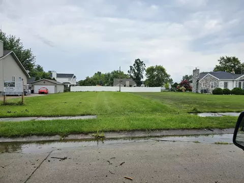 34390 Maynard St, Clinton, MI 48035