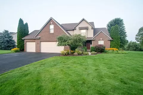 8524 Saddlewood Cir, Green Oak, MI 48116