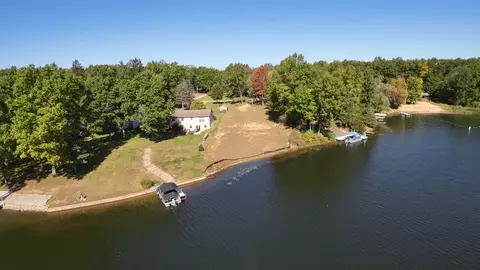 291 W Shore Dr, Liberty, MI 49249