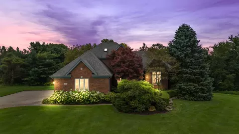 160 Sequoia Ln, Addison, MI 48367