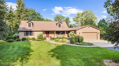 11191 Mcclumpha Rd, Plymouth, MI 48170
