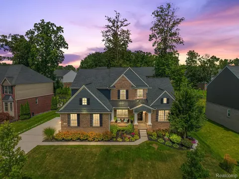 406 Amelia Cir, South Lyon, MI 48178