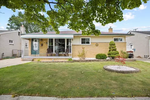 31502 Conway Dr, Westland, MI 48185