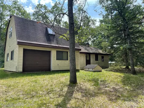 4359 Deerland Rd, Oscoda, MI 48750