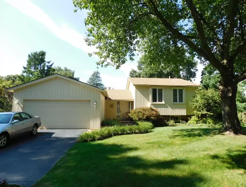 3917 Hunt Clb, Shelby Township, MI 48316