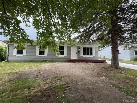 28301 Leroy St, Romulus, MI 48174