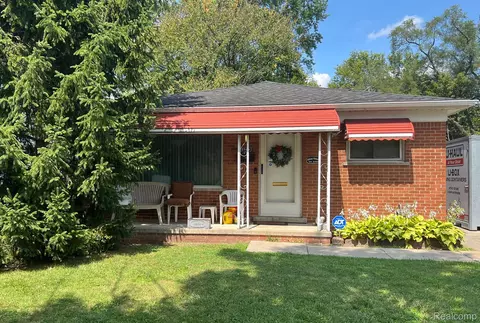 25564 Currier St, Dearborn Heights, MI 48125