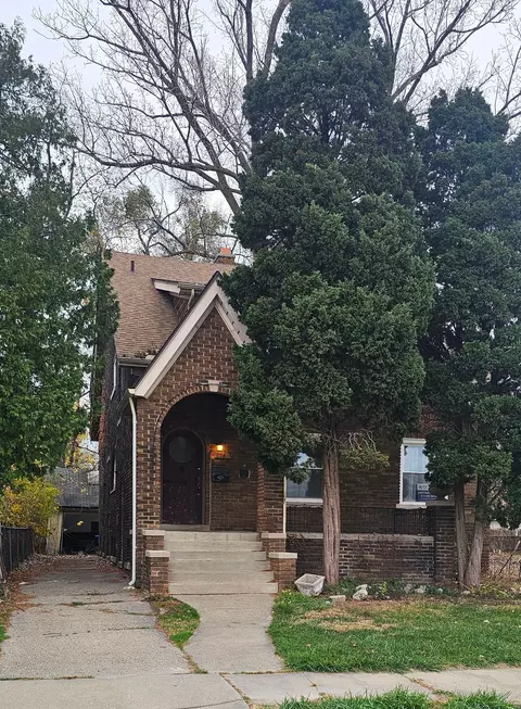 274 Lenox St NE, Detroit, MI 48215
