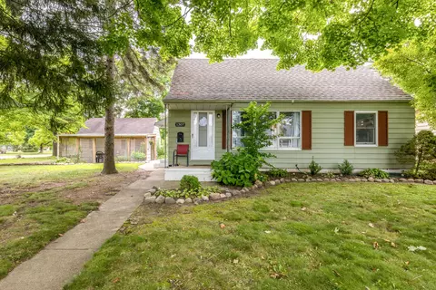 1307 Minnesota Ave, Marysville, MI 48040