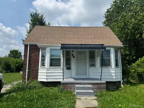 7655 Heyden St, Detroit, MI 48228