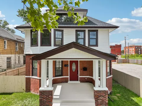1645 Cadillac Blvd, Detroit, MI 48214