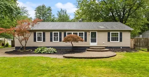 9216 Maple Rd, Clay, MI 48001