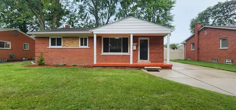 30983 Richland St, Livonia, MI 48150