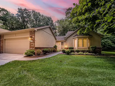 36997 Driftwood #2, Farmington Hills, MI 48331