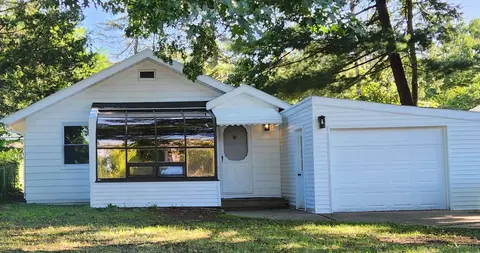 8501 Colgate St, Oak Park, MI 48237