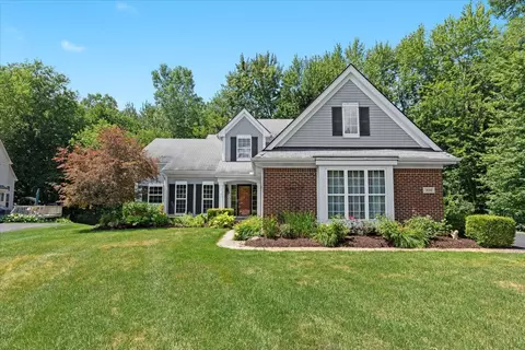 854 Weeping Willow Dr, Genoa, MI 48843