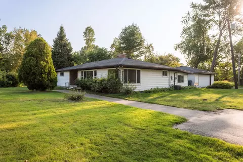 7860 Wayne Rd, Romulus, MI 48174