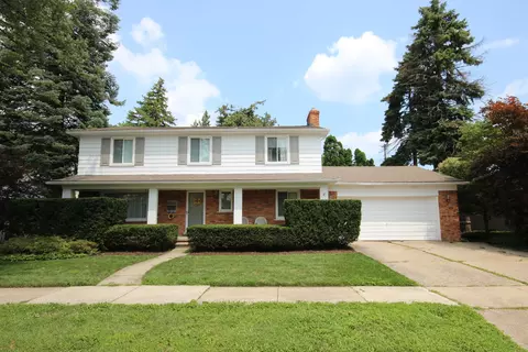 23261 S Rosedale Crt Ct, Saint Clair Shores, MI 48080