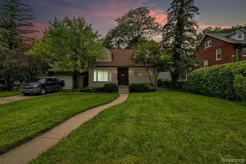 1968 Miller Rd, Flint, MI 48503
