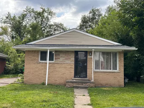 19171 Russell St, Highland Park, MI 48203