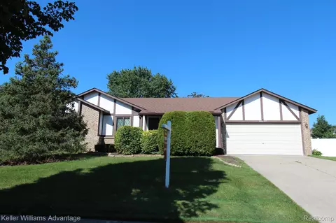 24297 Simmons Dr, Novi, MI 48374