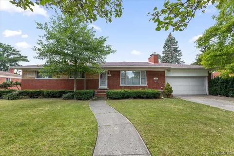 10904 Andrews Ave, Allen Park, MI 48101