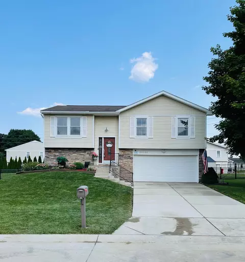 23244 Cranbrooke Dr, Novi, MI 48375