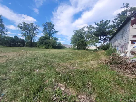 3424 Mount Elliott St, Detroit, MI 48207