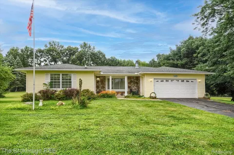 2485 Holly Heights Rd, Rose, MI 48442
