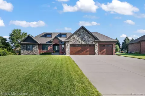 4432 Irene Dr, St. Clair, MI 48079